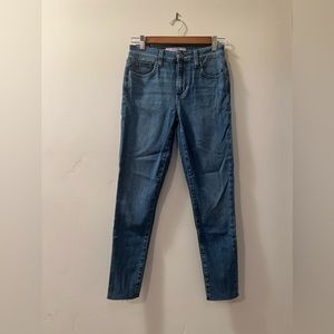 NEW/ JOE'S JEANS Curvy Skinny Crop, Size: 26